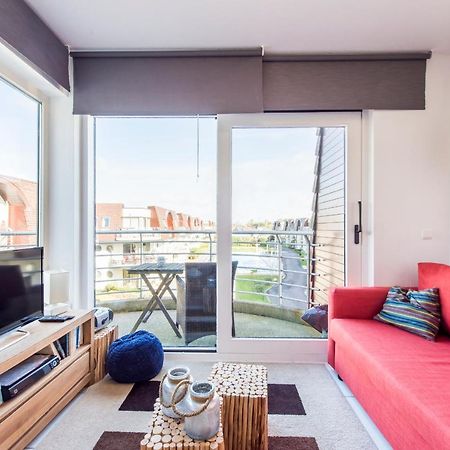 Modern Apartment With Terrace & Public Pool Bredene Buitenkant foto